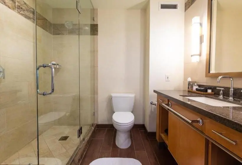 اتاق لوکس با بالکن و چشم‌انداز دریا, Villa Graziadio Executive Center At Pepperdine University