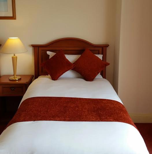 חדר סטנדרט יחיד, An Cruiscin Lan