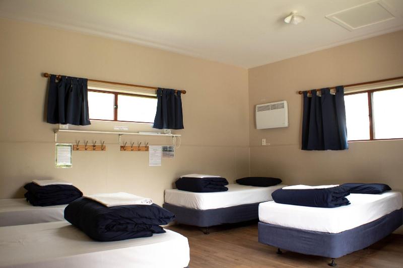 Cama em Quarto Compartilhado, The Barn Cabins & Camp