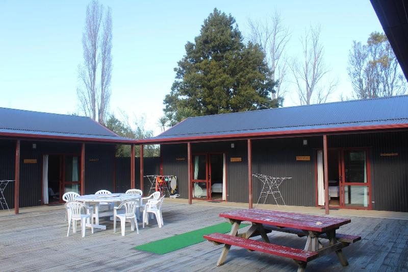 Cama em Quarto Compartilhado, The Barn Cabins & Camp