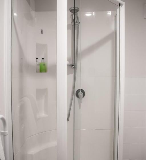 Апартаменты 1 Спальня, Carrick Lodge Motel