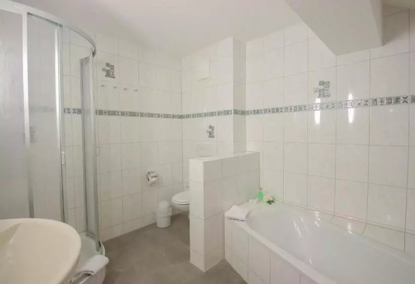 سوییت جونیور با بالکن, Ferien Hotel Spree Neisse