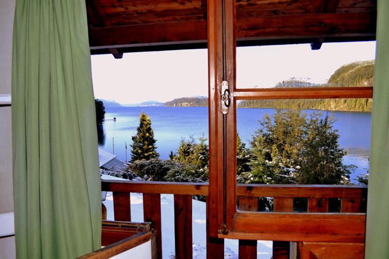 Номер Стандарт Вид на Озеро, Angostura