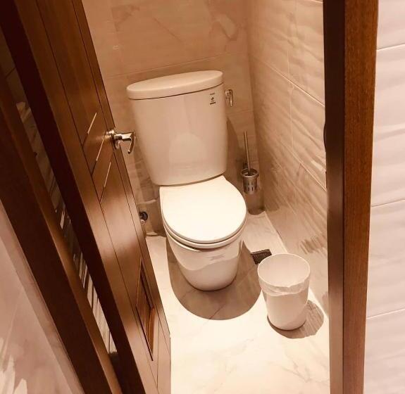 Bed in Shared Room with Shared Bathroom, Kenting My Home