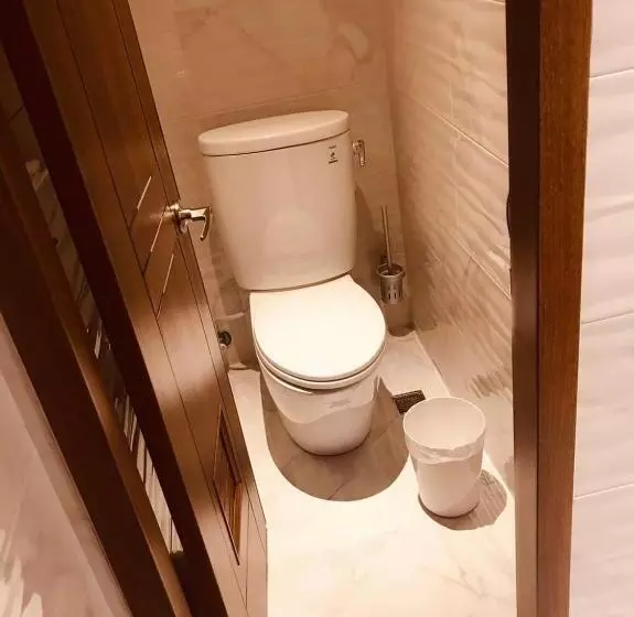 Bed in Shared Room with Shared Bathroom, Kenting My Home