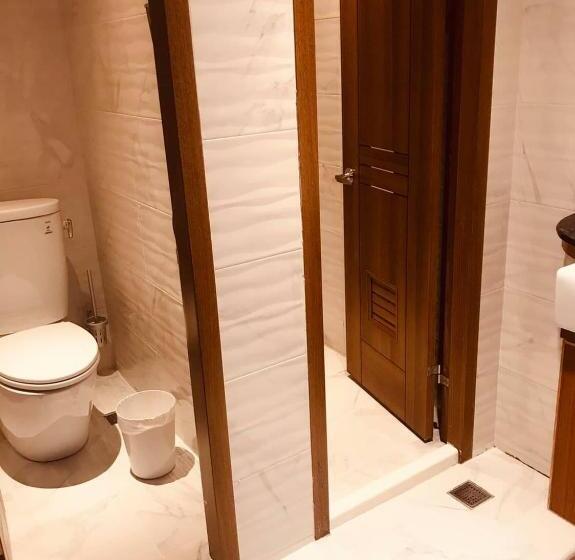 Bed in Shared Room with Shared Bathroom, Kenting My Home