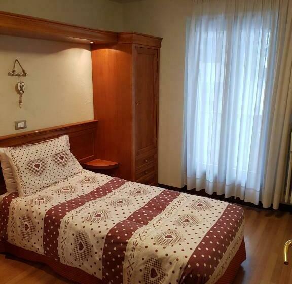 חדר סטנדרט יחיד עם מרפסת, Edelweiss