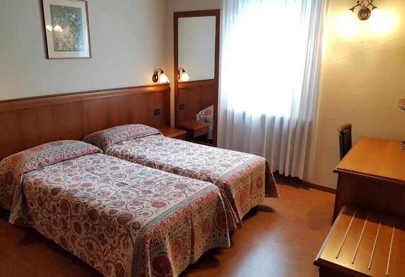 חדר אקונומי, Edelweiss