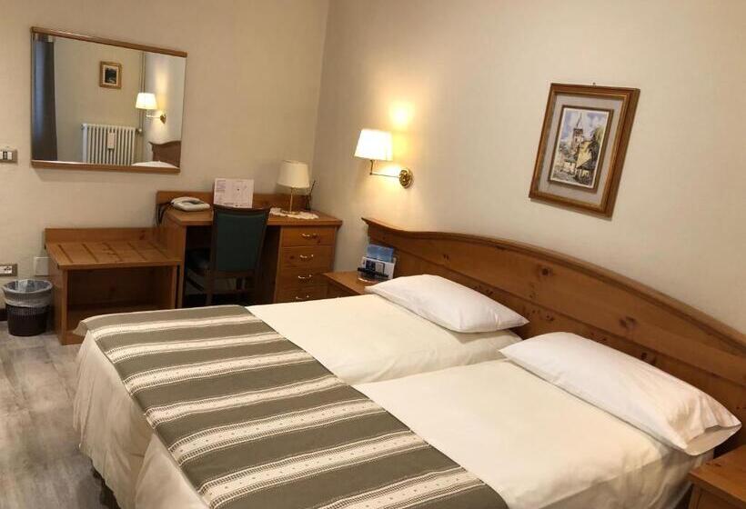 חדר סטנדרט עם מרפסת, Edelweiss