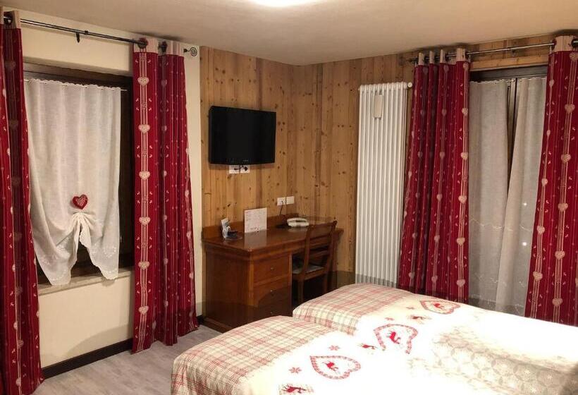 חדר סטנדרט עם מרפסת, Edelweiss