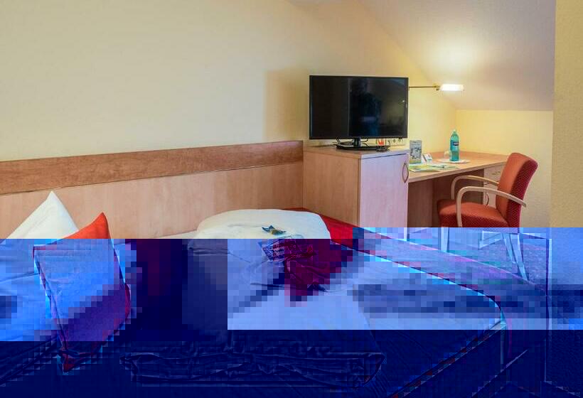 جناح جونيور, Ferien Hotel Spree Neisse