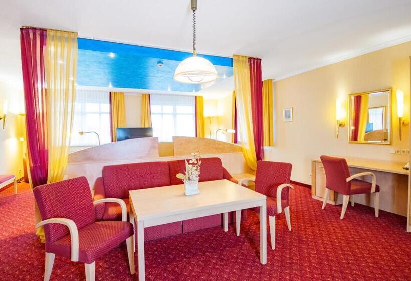 جناح جونيور, Ferien Hotel Spree Neisse