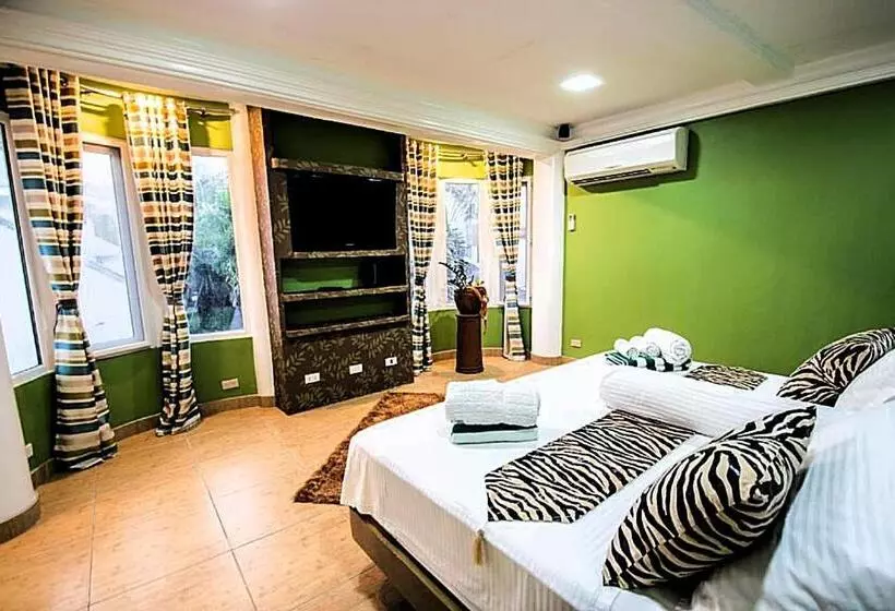 Deluxe-perhehuone, Green Monkey Resort Boracay