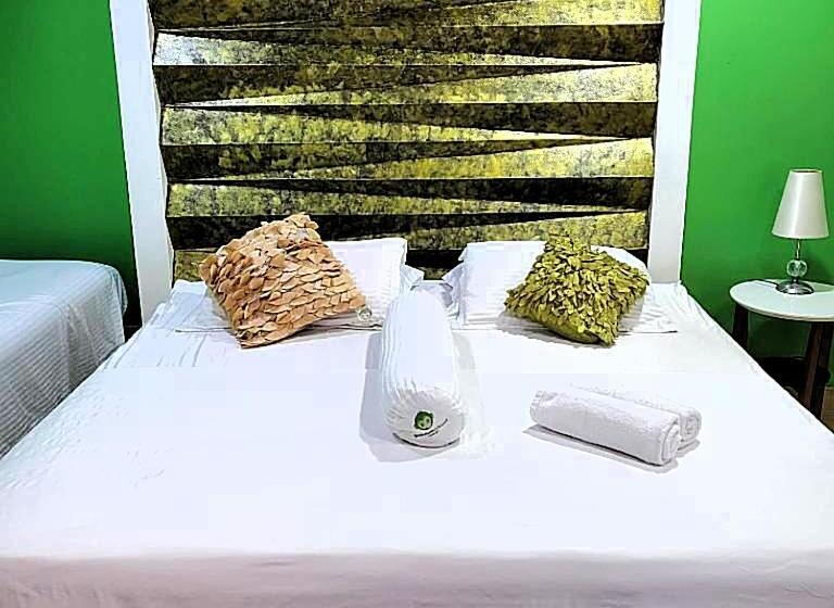 اتاق لوکس خانوادگی, Green Monkey Resort Boracay