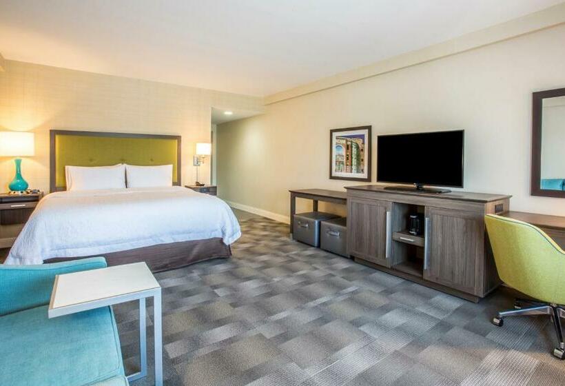 스탠다드 스튜디오 킹침대, Hampton Inn & Suites Yonkers   Westchester