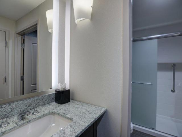 מיטת קינג בסוויטה, Homewood Suites By Hilton Nashville Franklin Cool Springs