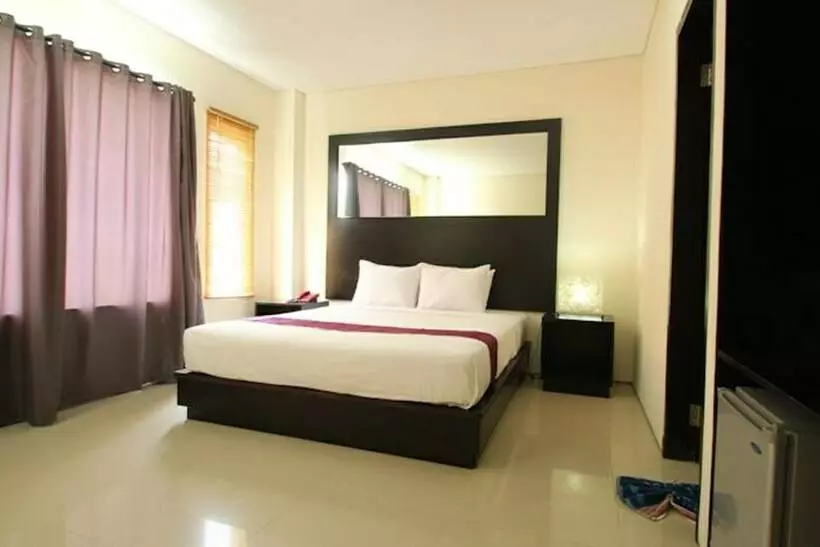 اتاق لوکس, Collection O Airport Kuta Bali