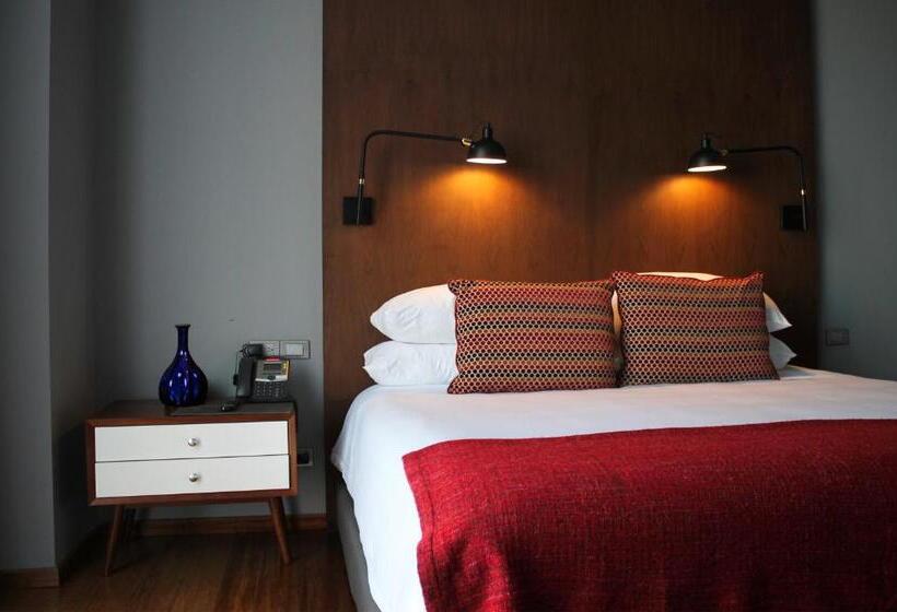 جناح سوبيريور, Love It Cas Consulado