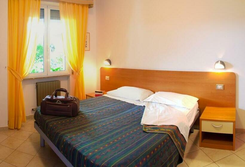 شقة غرفة نوم واحدة مطلة علي البحر مزوَّدة بشُرفة, Residence Sant'anna