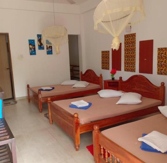 Семейный Номер, Senora