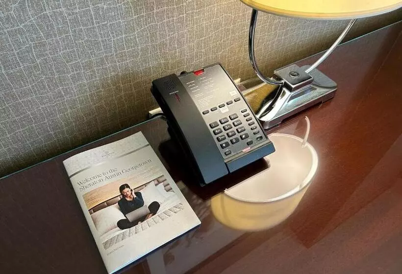 キングサイズベッドのスタンダードルーム, Sheraton Austin Georgetown Hotel & Conference Center
