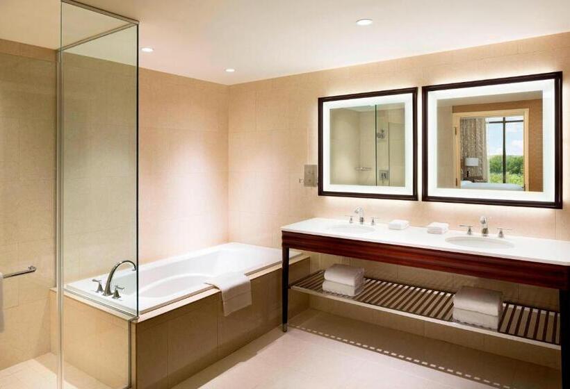 클럽 스위트, Sheraton Austin Georgetown Hotel & Conference Center
