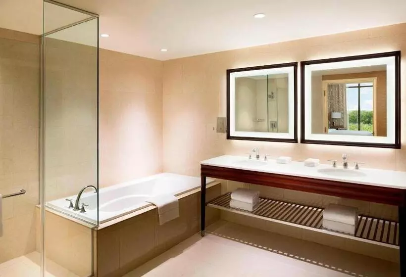 クラブスイート, Sheraton Austin Georgetown Hotel & Conference Center