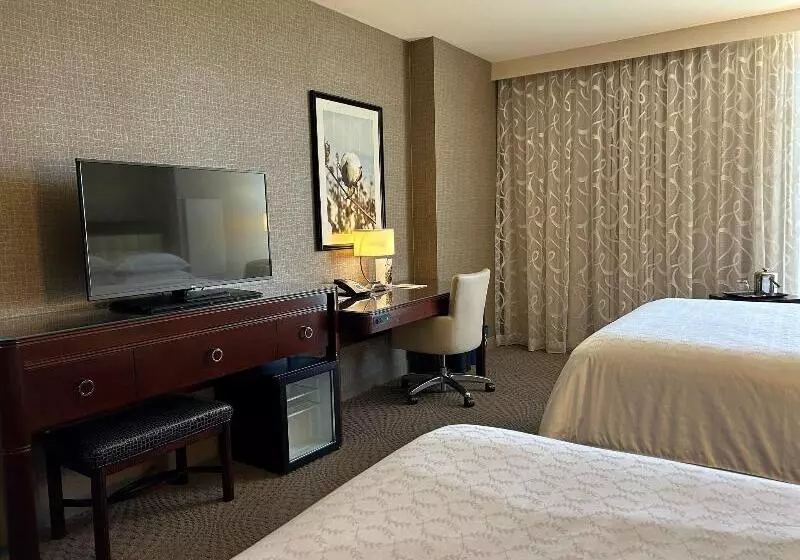 プールビュースタンダードルーム, Sheraton Austin Georgetown Hotel & Conference Center