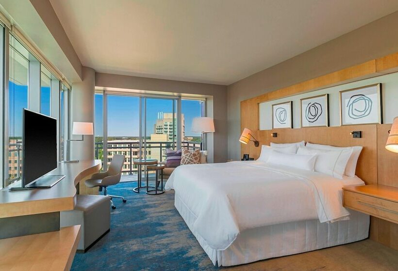 غرفة قياسية سرير مزدوج ذات إطلالة, The Westin At The Woodlands