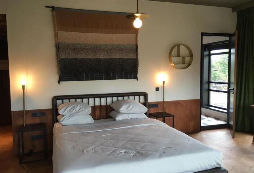 جناح, V Fizeaustraat