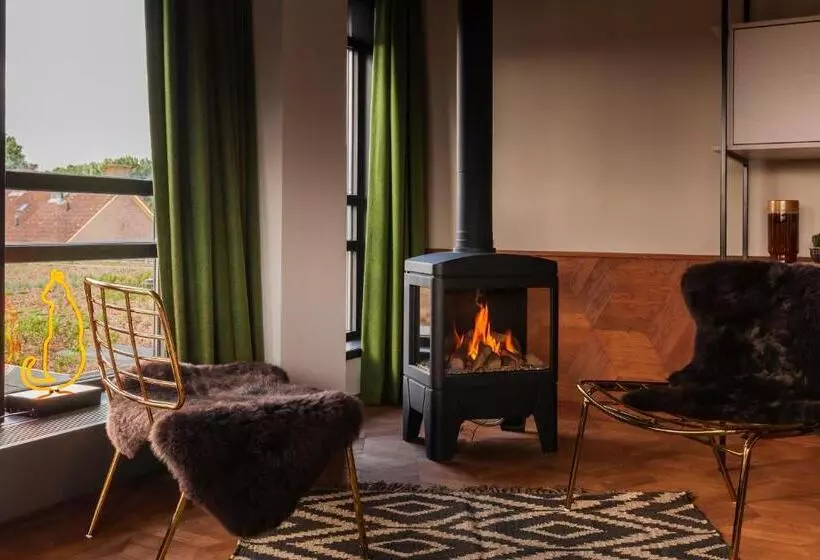 سوییت, V Fizeaustraat