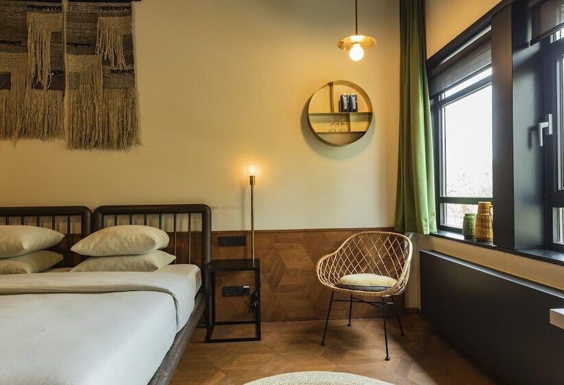 غرفة كومفورت, V Fizeaustraat