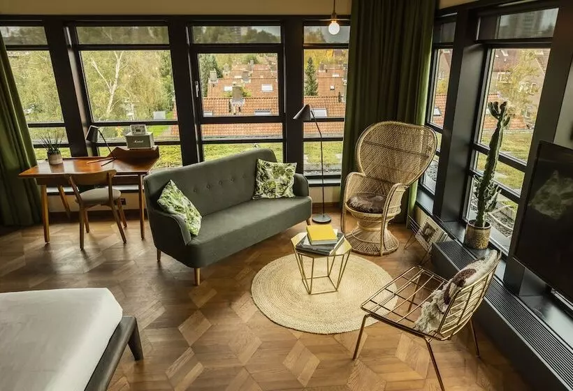 اتاق لوکس, V Fizeaustraat