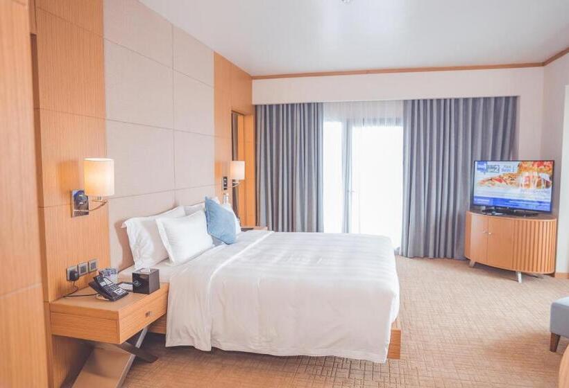 سوئیت اجرایی با تخت کینگ, Wyndham Legend Halong