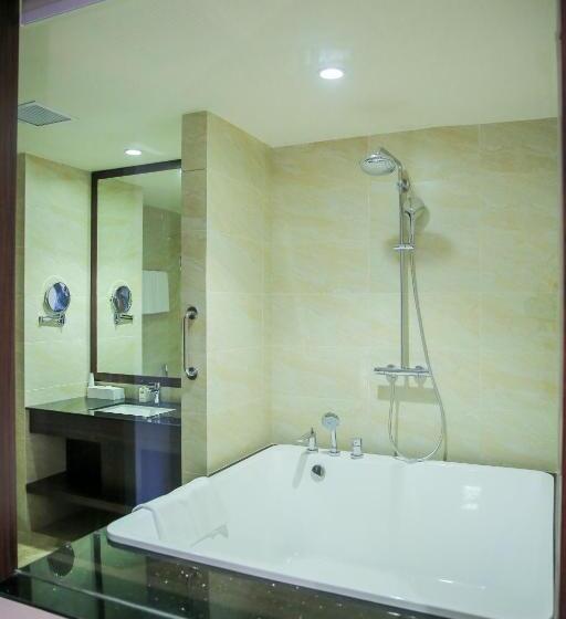 اتاق سوپریور با تخت بزرگ, Wyndham Legend Halong