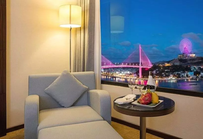 Deluxe-huone, Wyndham Legend Halong