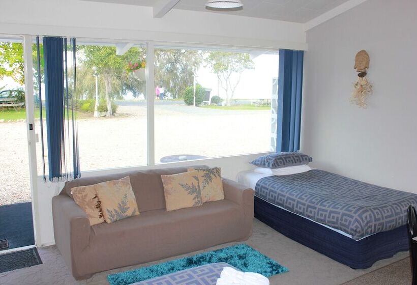 Апартаменты Executive 1 Спальня, Jack & Di S Lakefront Motel