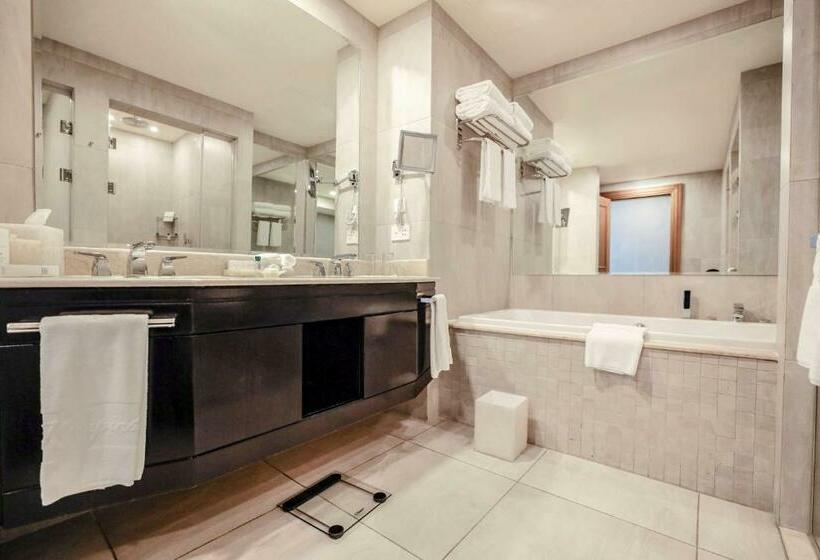 شقة ديلوكس غرفتين نوم, Kempinski Al Othman Hotel Al Khobar