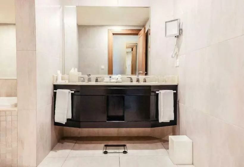 ２ベッドルームデラックスアパートメント, Kempinski Al Othman Hotel Al Khobar