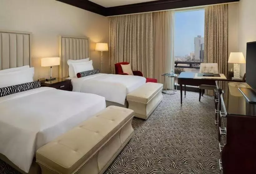 デラックスルーム, Kempinski Al Othman Hotel Al Khobar