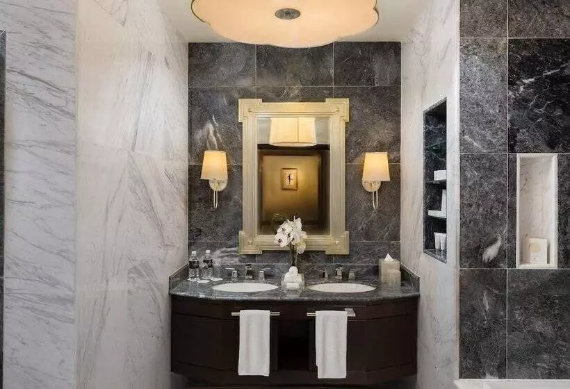デラックスルーム, Kempinski Al Othman Hotel Al Khobar