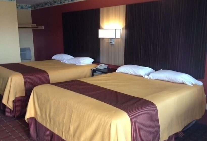 带2个双人床的标准工作室, Budget Inn Tonawanda