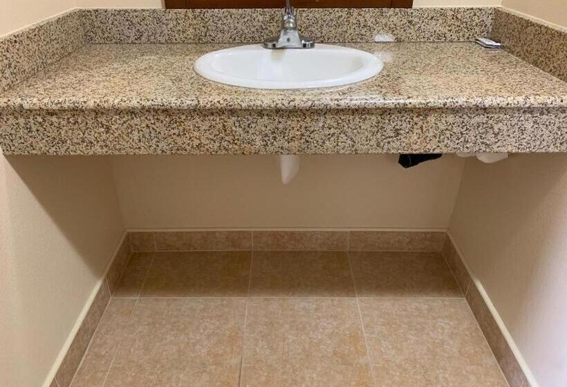 장애인을 위한 스탠다드 싱글 룸, Fullerton Lodge