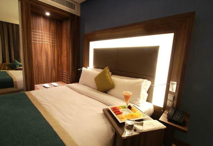 Номер Superior, Novotel Yanbu Albahr