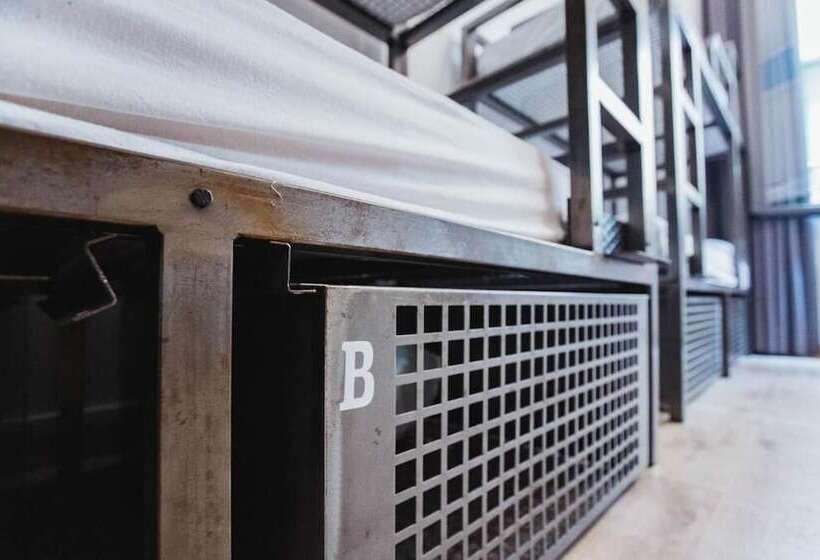 اتاق استاندارد سه نفره, Ostello Bello Milano Duomo