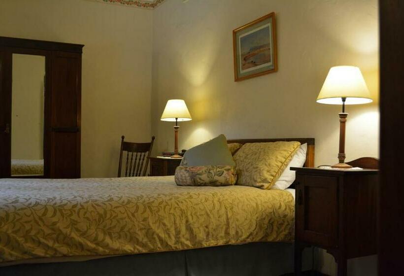 スタンダードルーム, Holberry House