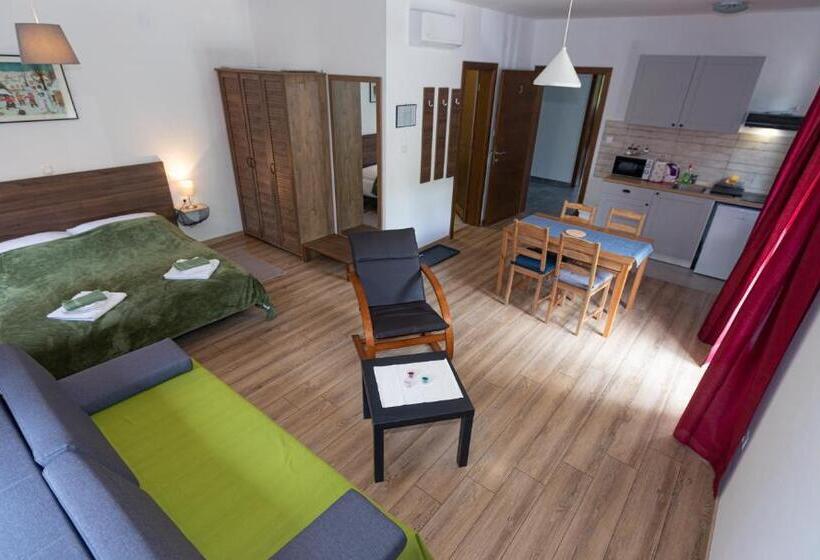 إستوديو ديلوكس داخلى, B&b Green Serenity Plitvice Lakes