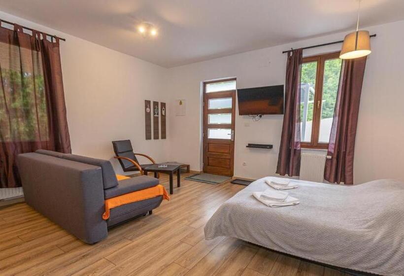 Студия Deluxe, B&b Green Serenity Plitvice Lakes