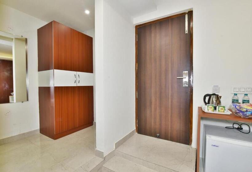 スタンダードルーム, Pinaz Royale