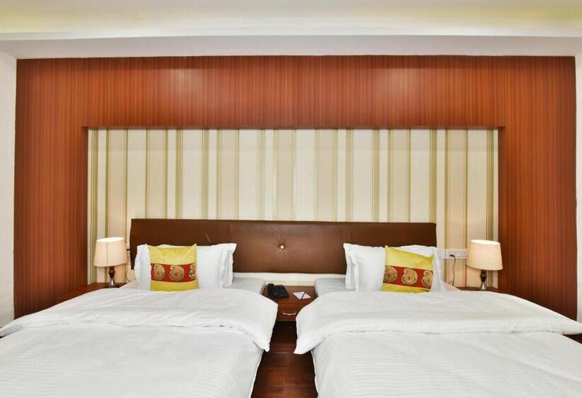 スタンダードルーム, Pinaz Royale